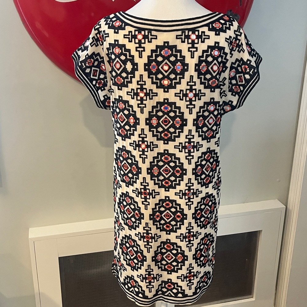 Alice + Olivia Cream Mirrored Geometric Flutter-Sleeve Shift Mini Dress, L - Picture 5 of 13